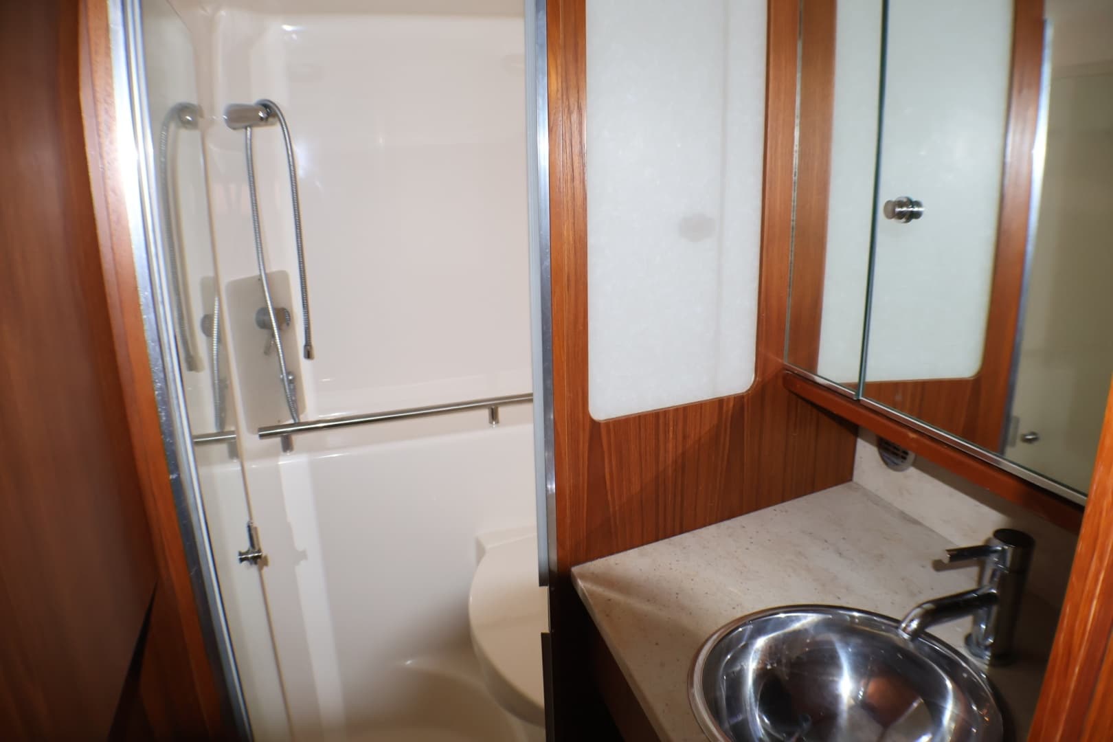 2009 Tiara Yachts 3500 Sovran