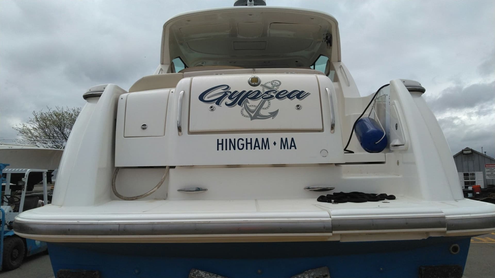 2009 Tiara Yachts 3500 Sovran
