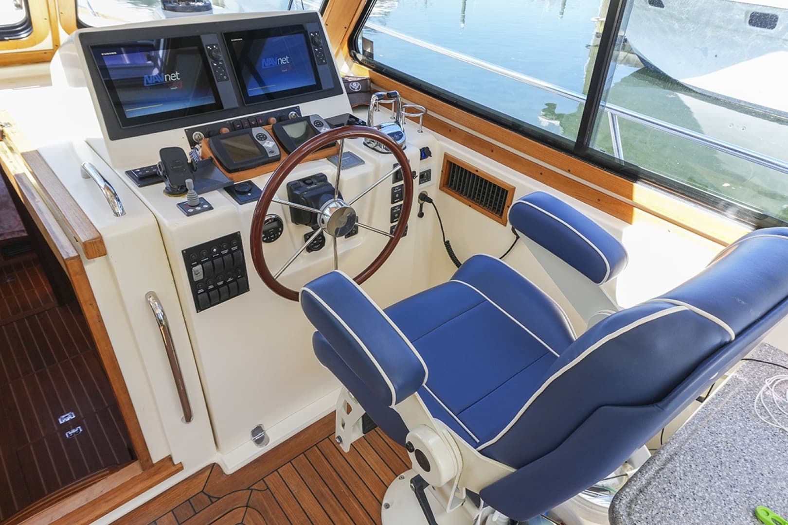 2006 Sabre 38 Hard Top Express