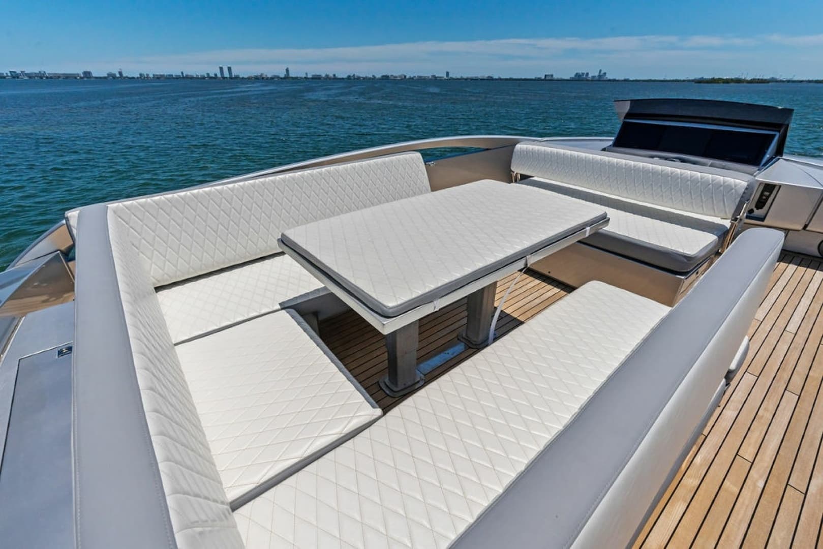 2012 Pershing 92