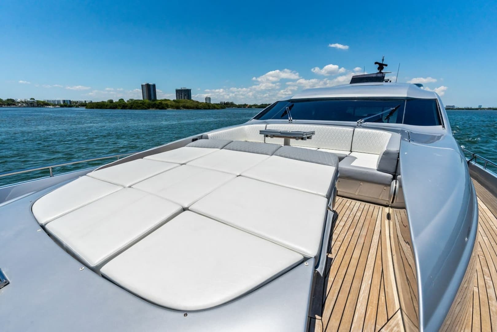 2012 Pershing 92