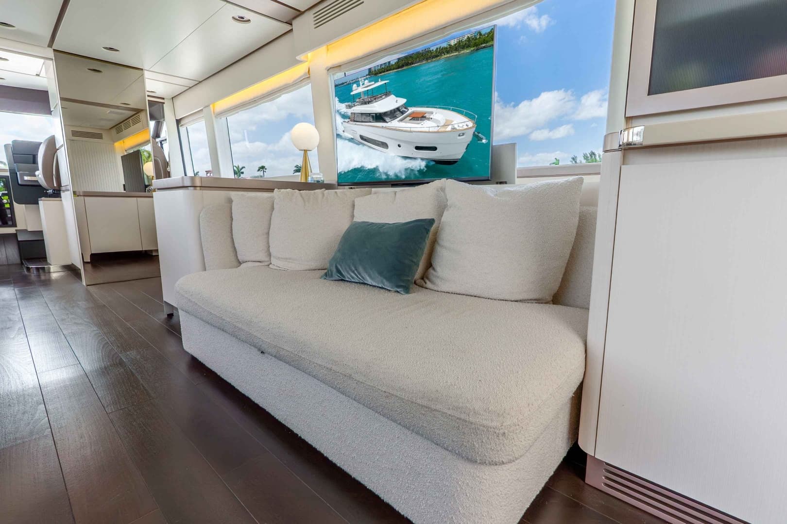 2023 Azimut Magellano 66