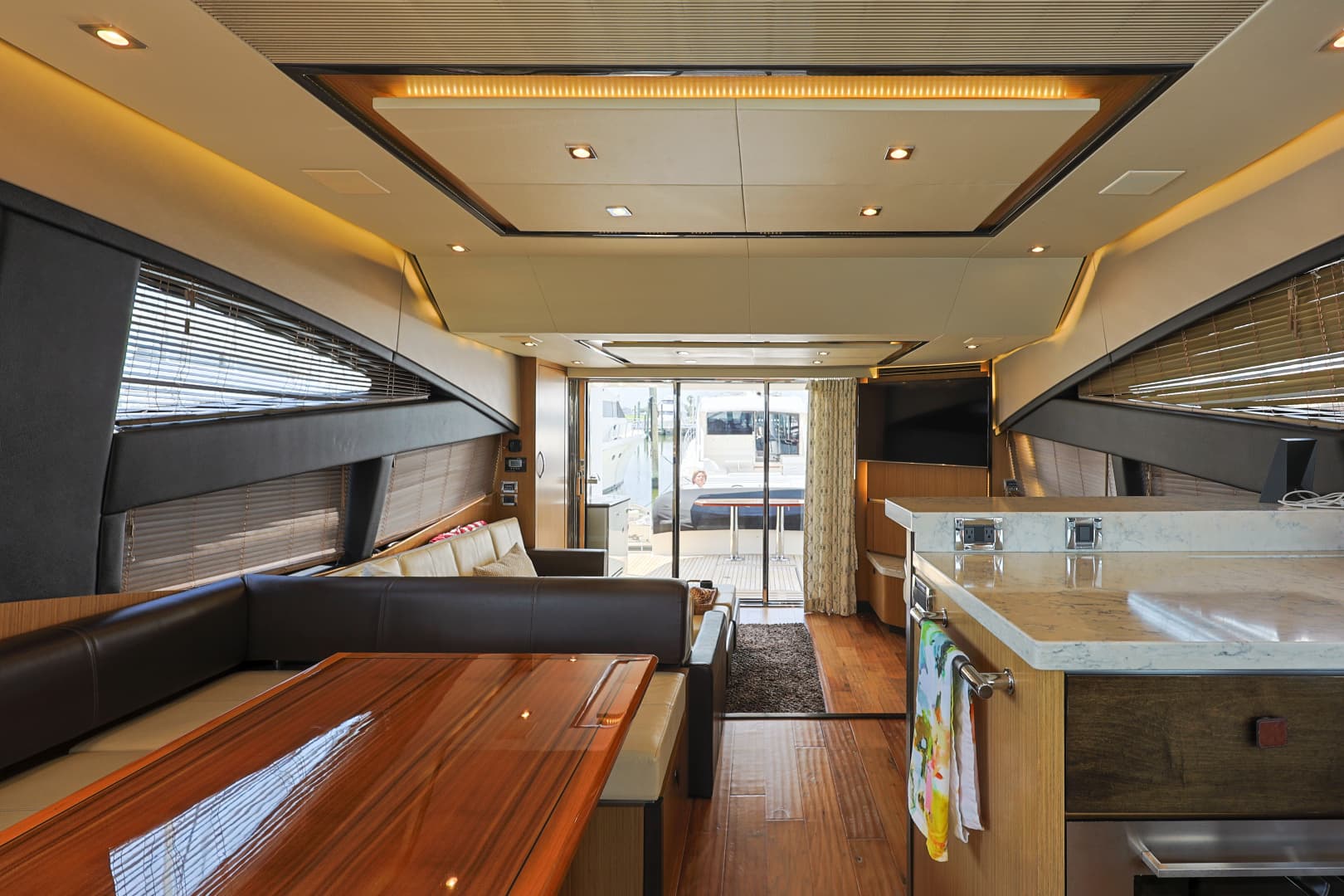 2017 Sea Ray L650 Fly