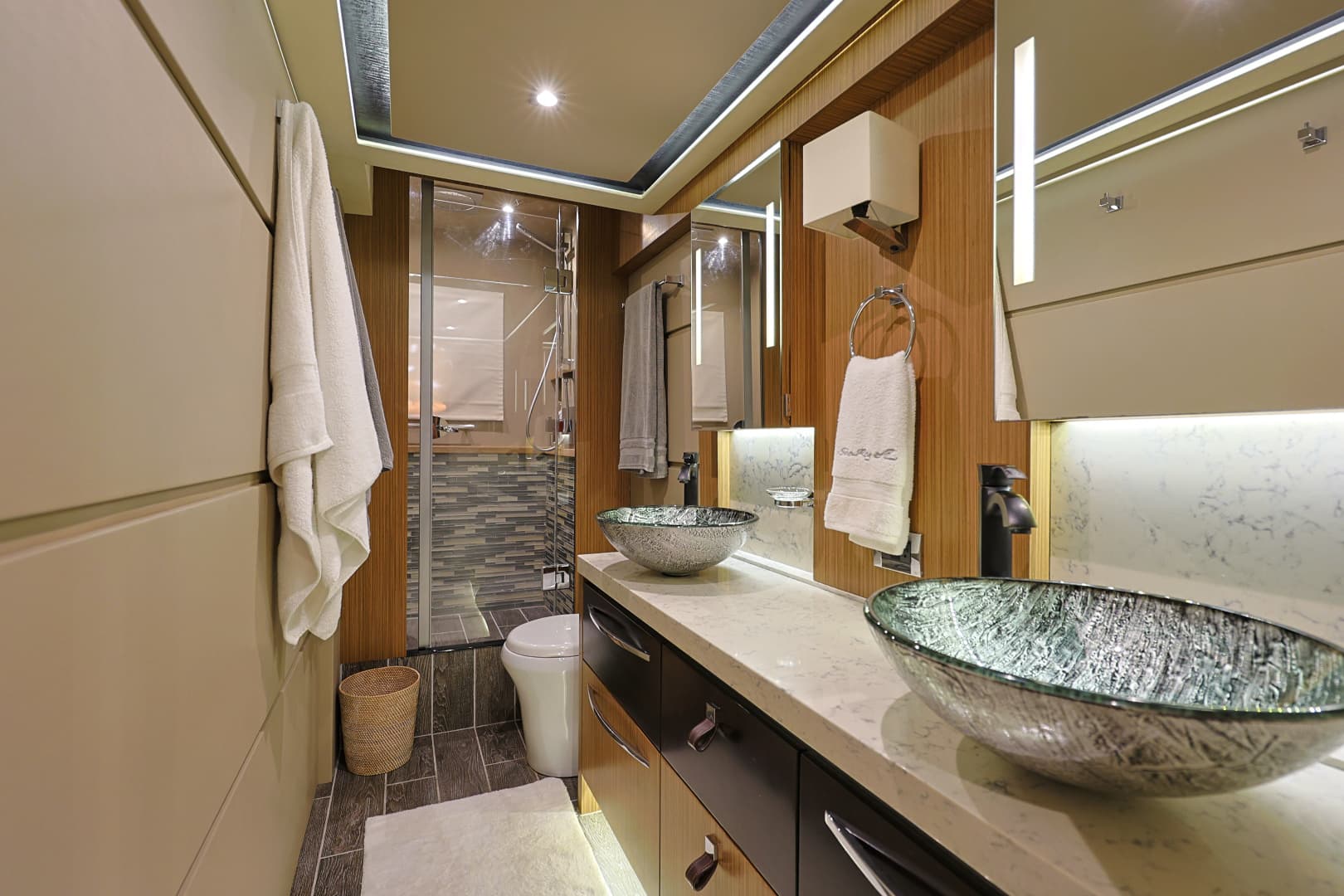 2017 Sea Ray L650 Fly