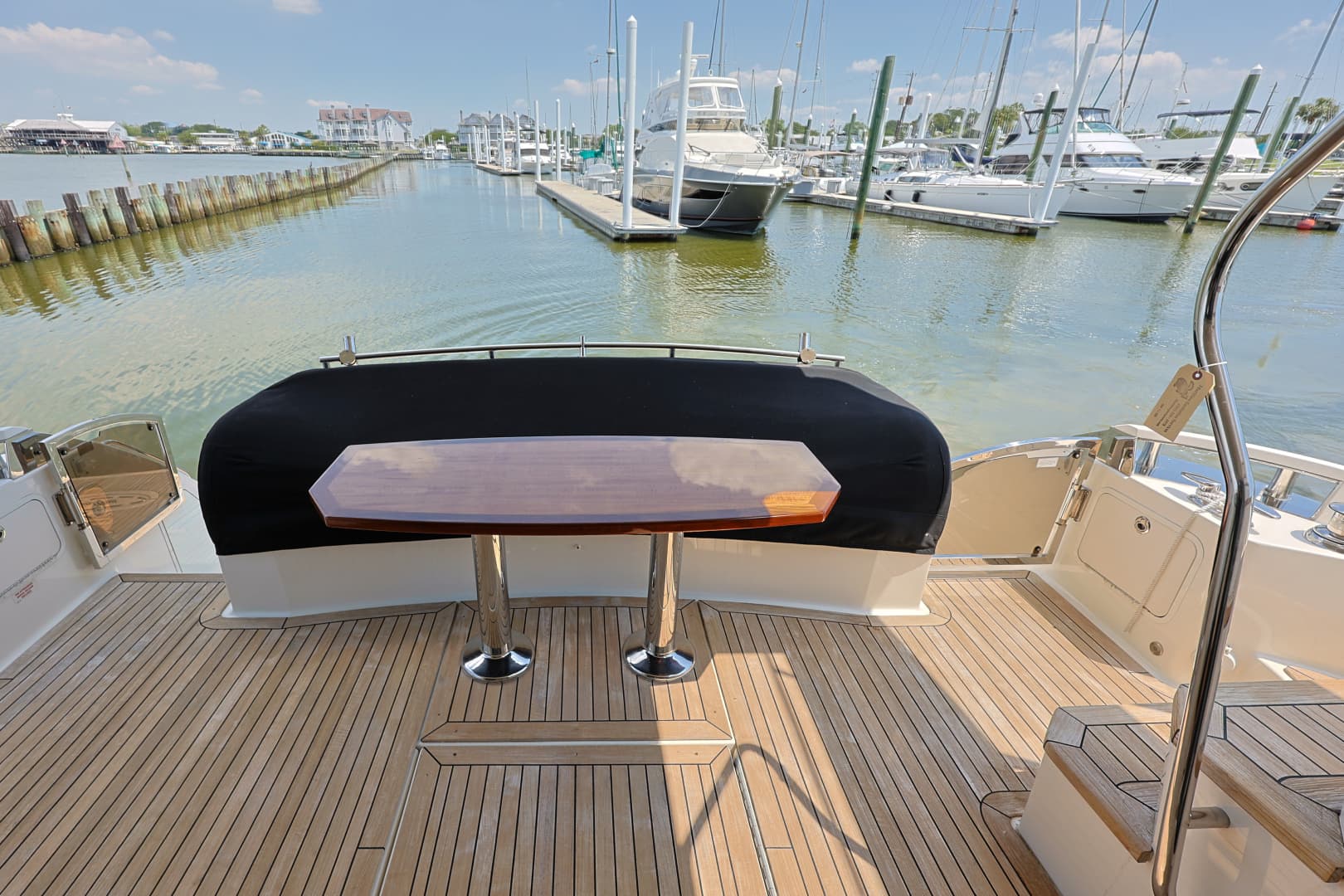 2017 Sea Ray L650 Fly