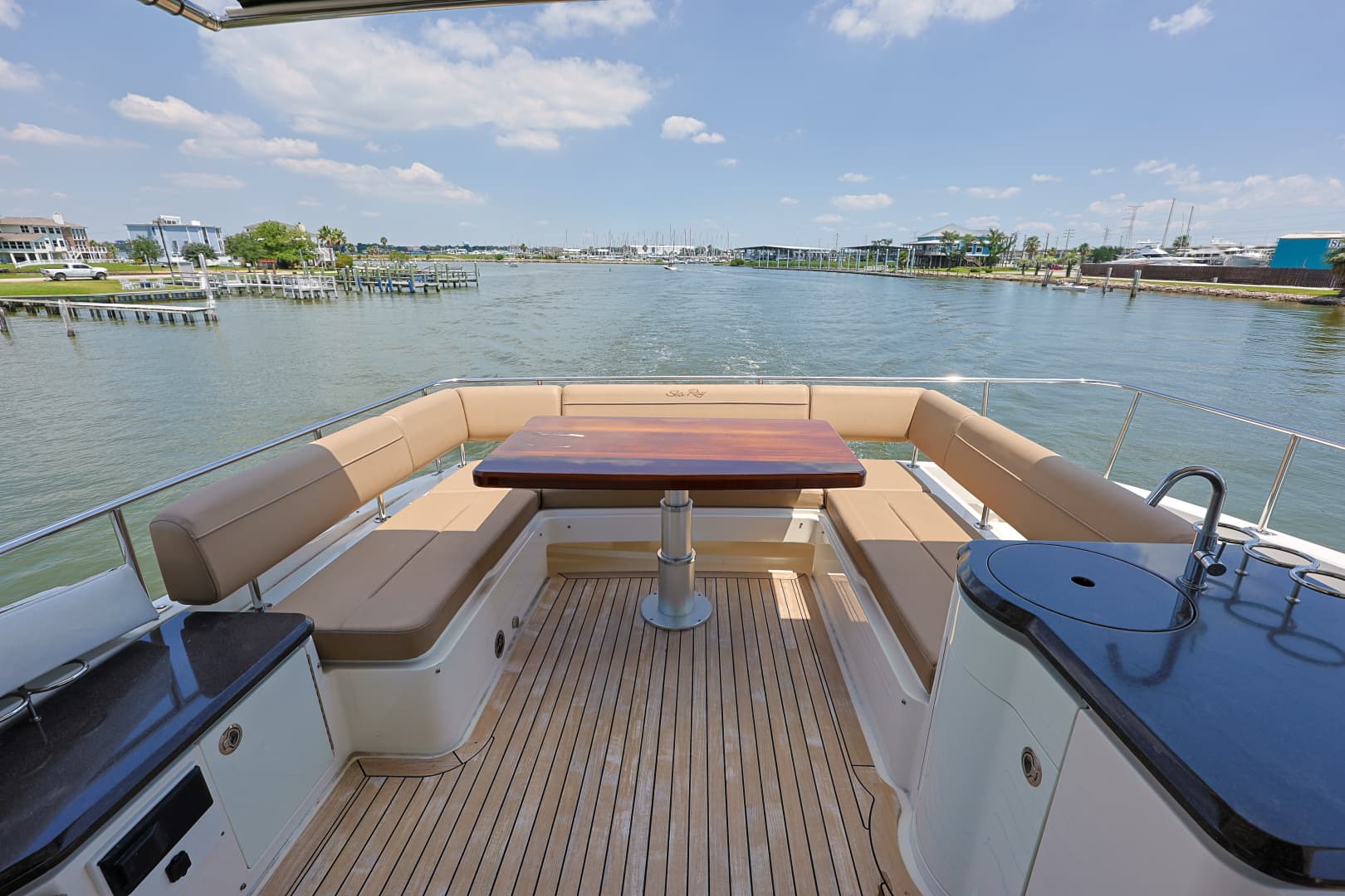 2017 Sea Ray L650 Fly