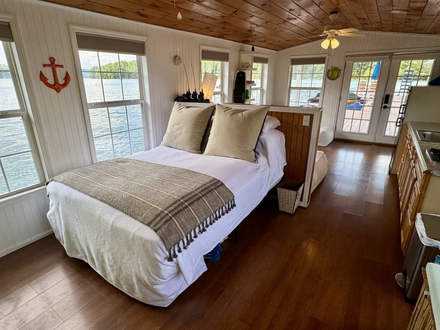 2008 Custom 13 x 29 Floating Cabin Approx 377sqft
