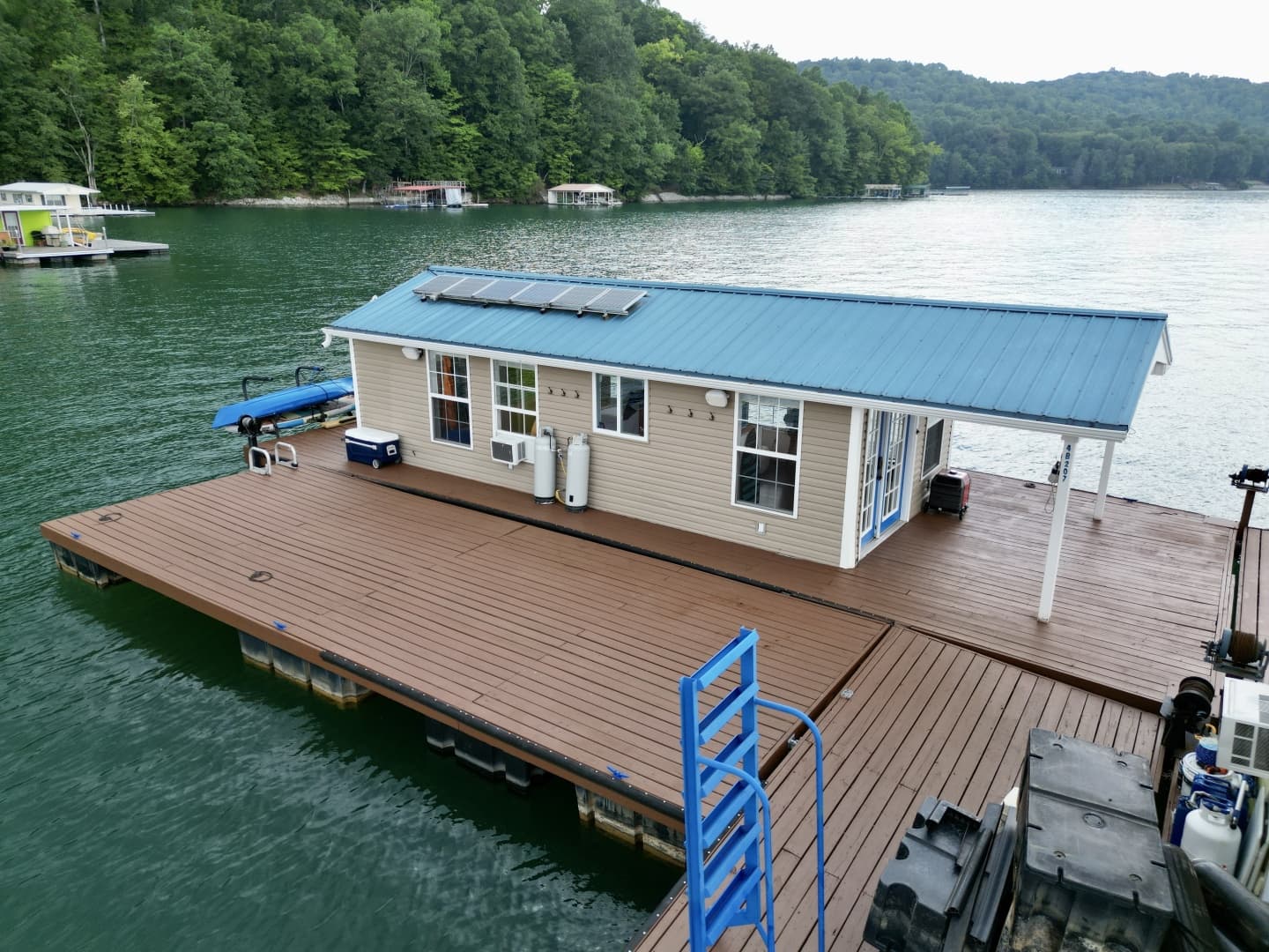 2008 Custom 13 x 29 Floating Cabin Approx 377sqft