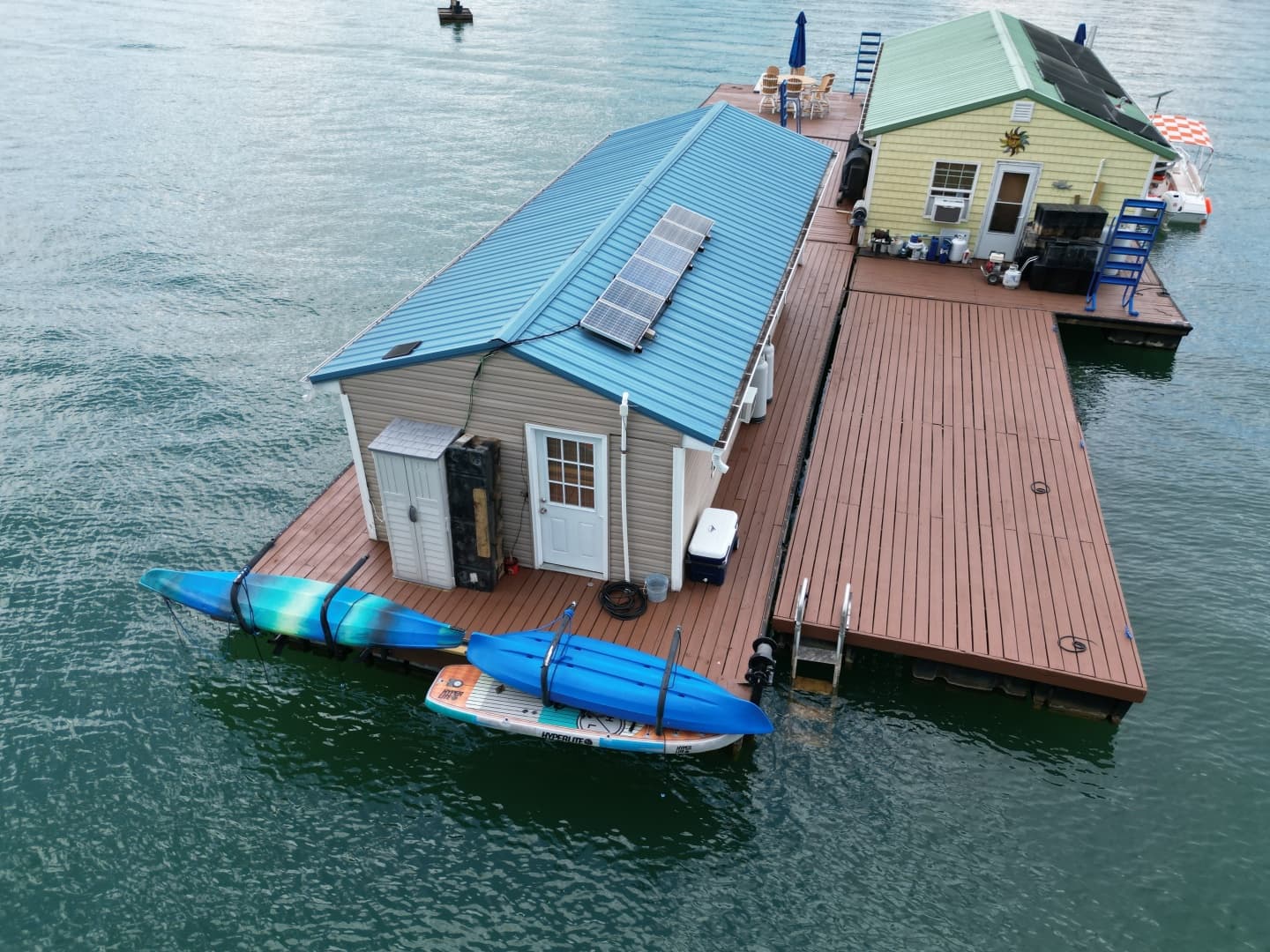 2008 Custom 13 x 29 Floating Cabin Approx 377sqft