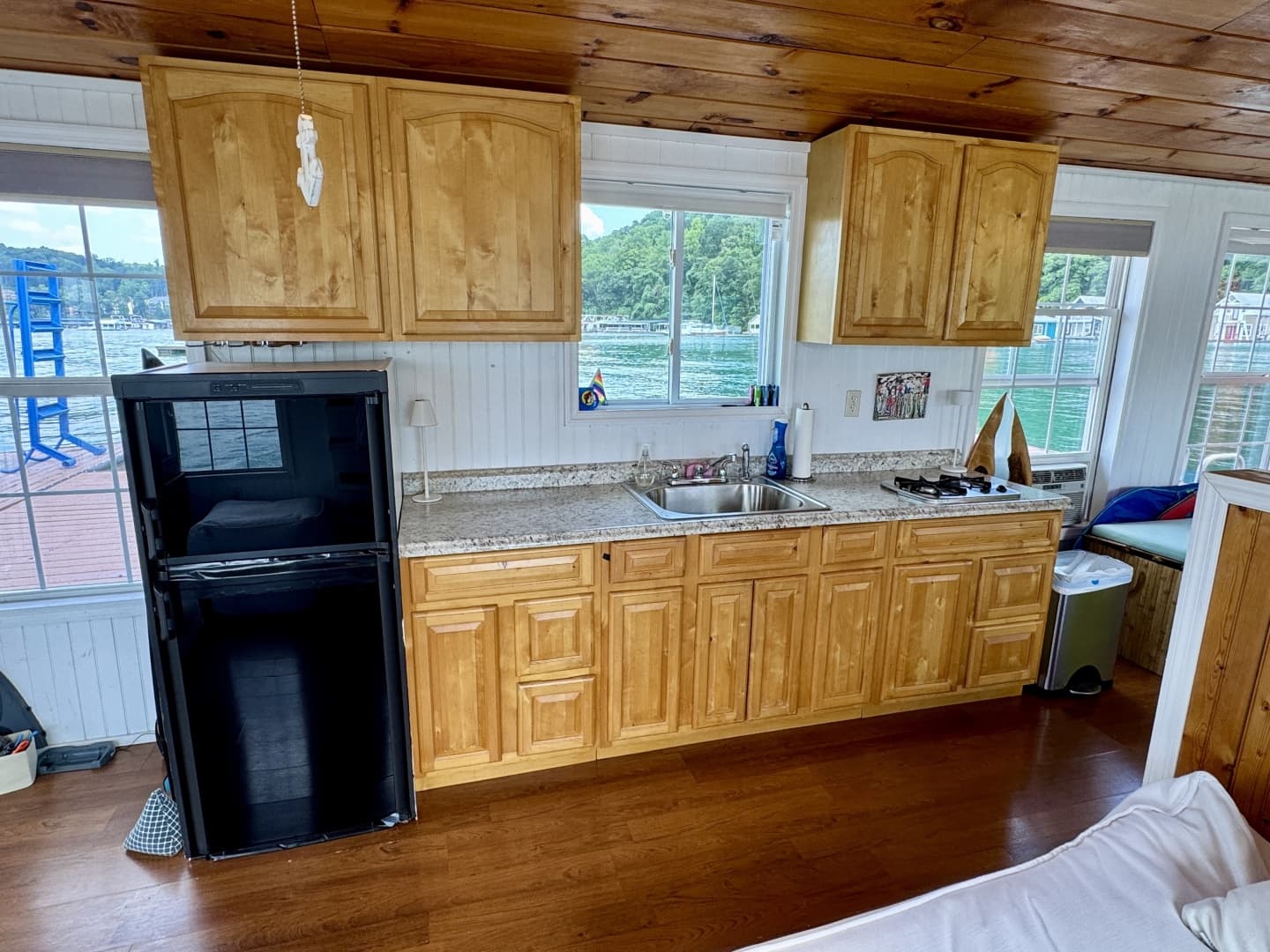 2008 Custom 13 x 29 Floating Cabin Approx 377sqft
