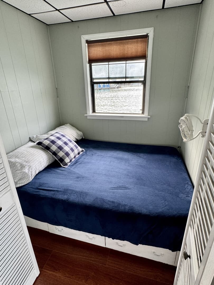 1978 Custom 18 x 24 Off-Grid Floating Cabin Approx 385sqft