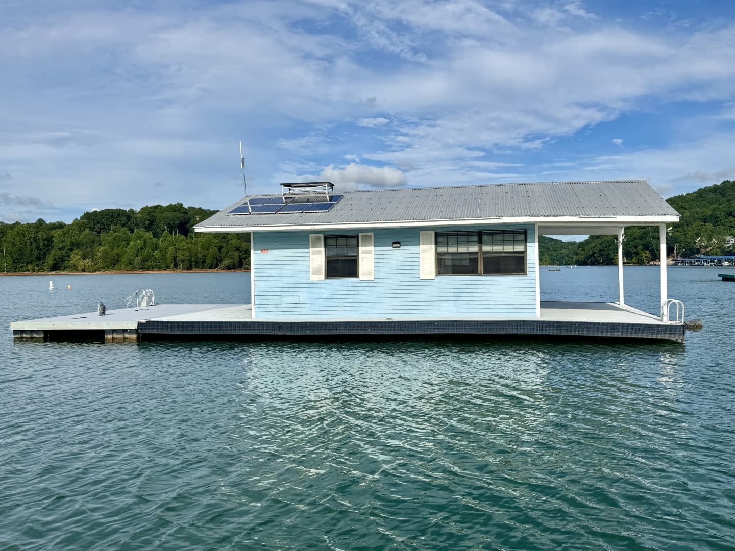 1978 Custom 18 x 24 Off-Grid Floating Cabin Approx 385sqft