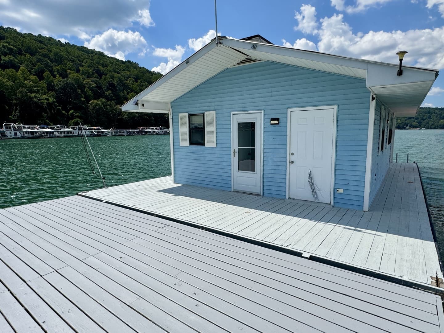 1978 Custom 18 x 24 Off-Grid Floating Cabin Approx 385sqft