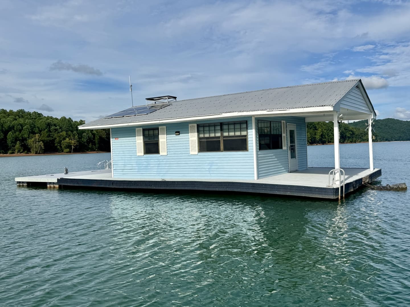 1978 Custom 18 x 24 Off-Grid Floating Cabin Approx 385sqft