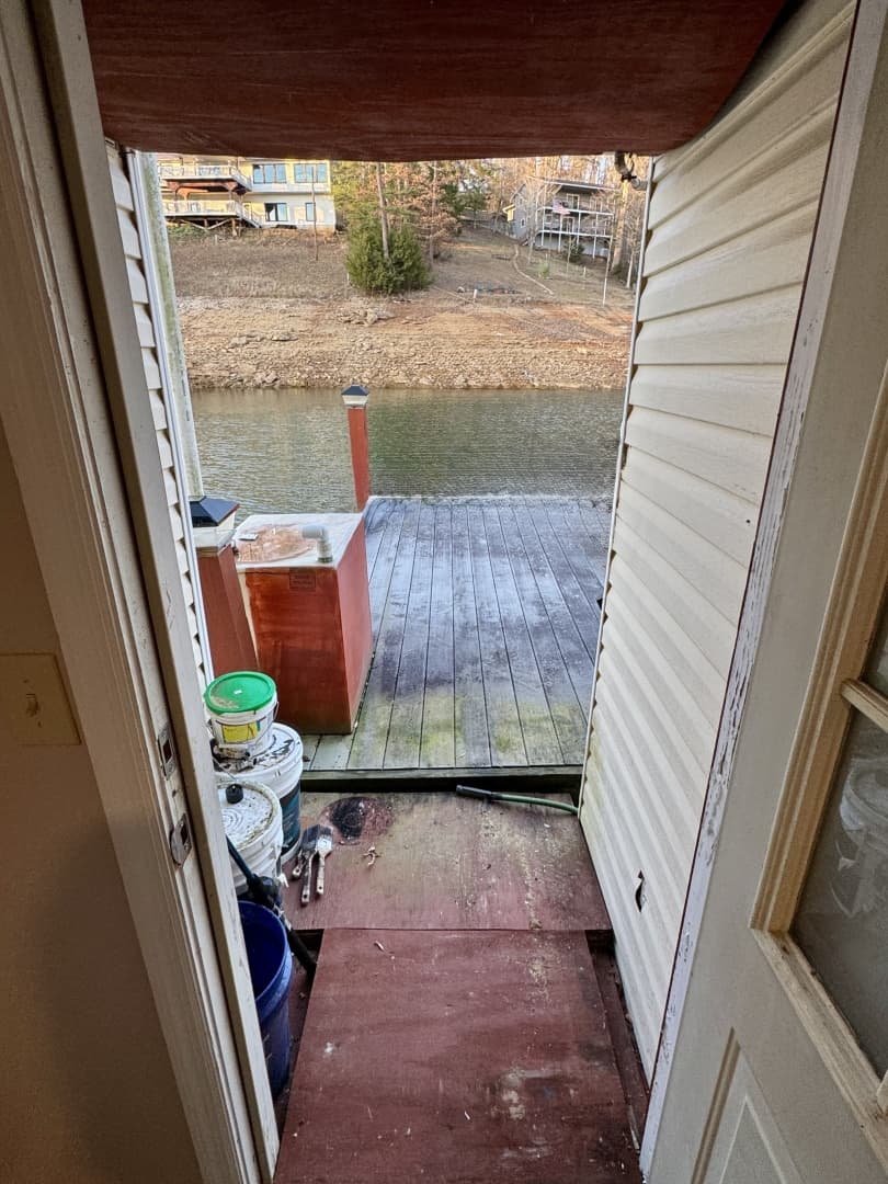1978 Custom 16 x 26 Floating Cabin Project 395sqft