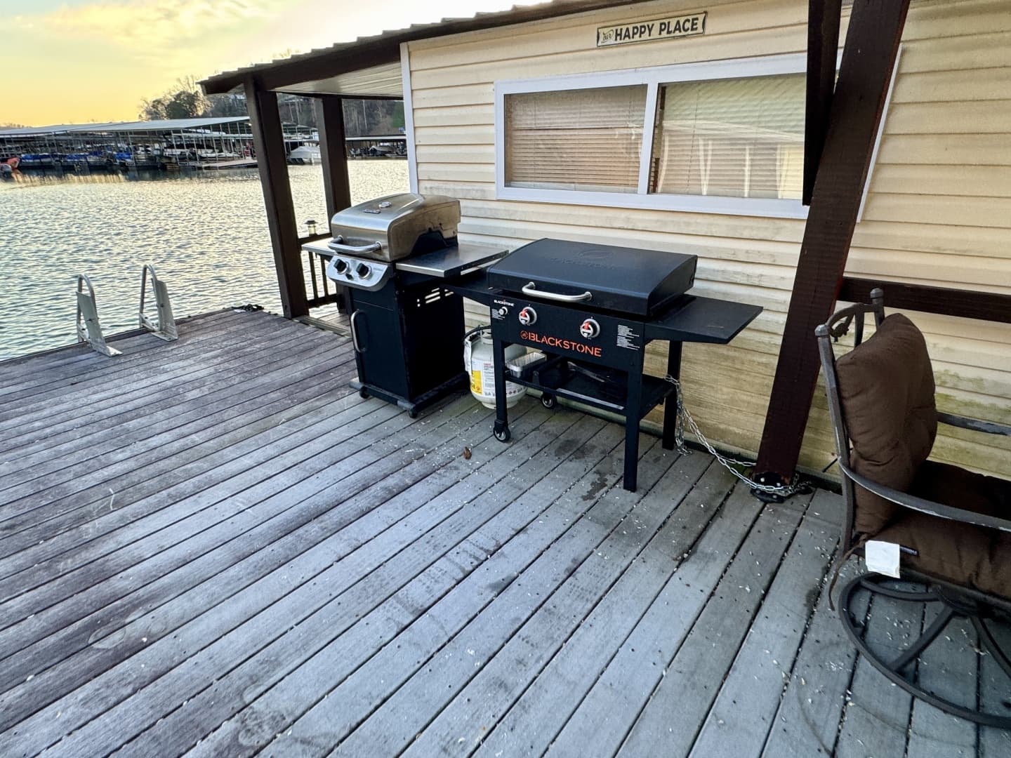 1978 Custom 16 x 26 Floating Cabin Project 395sqft