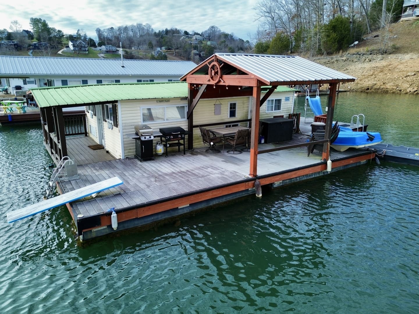 1978 Custom 16 x 26 Floating Cabin Project 395sqft