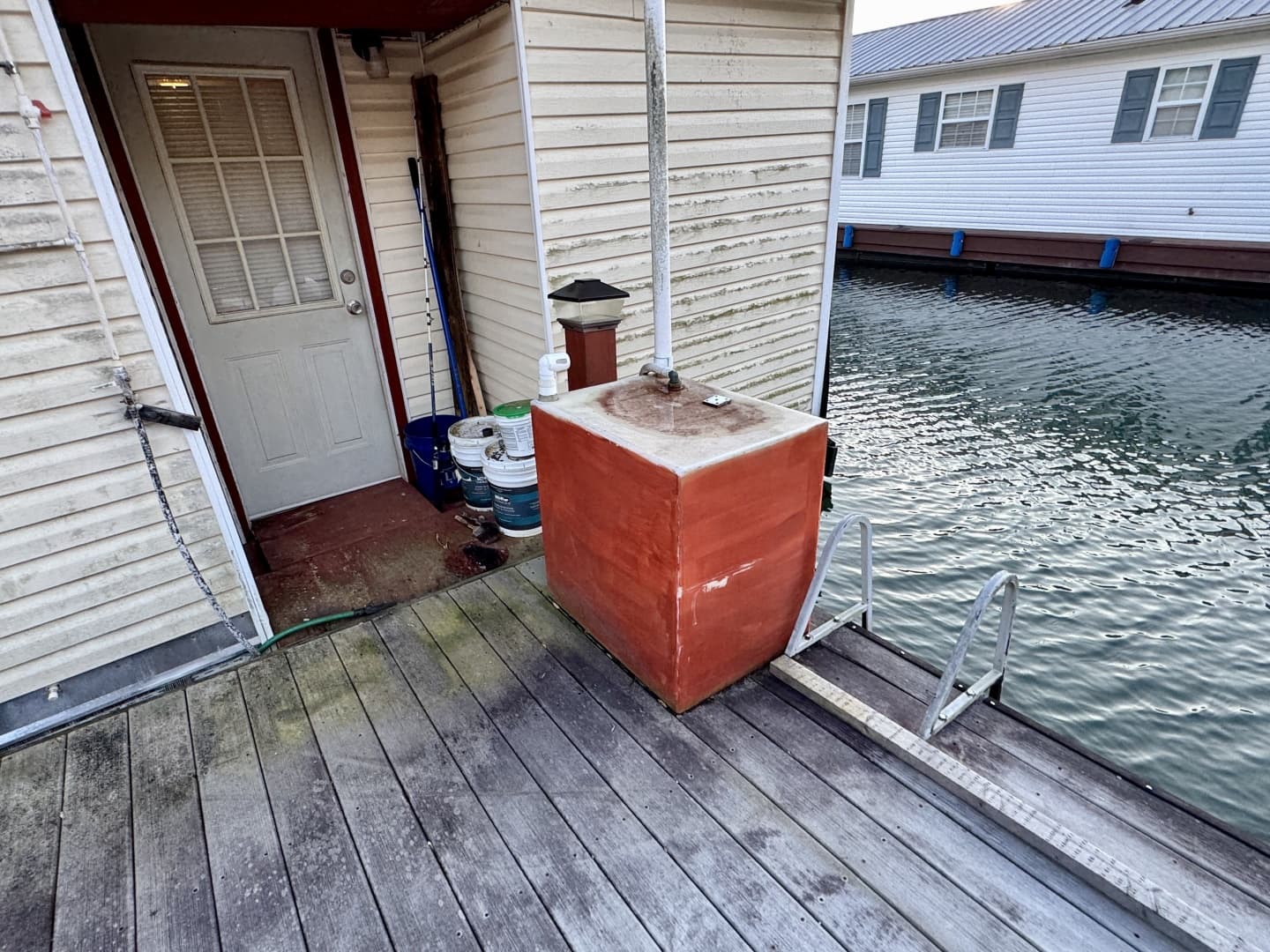 1978 Custom 16 x 26 Floating Cabin Project 395sqft