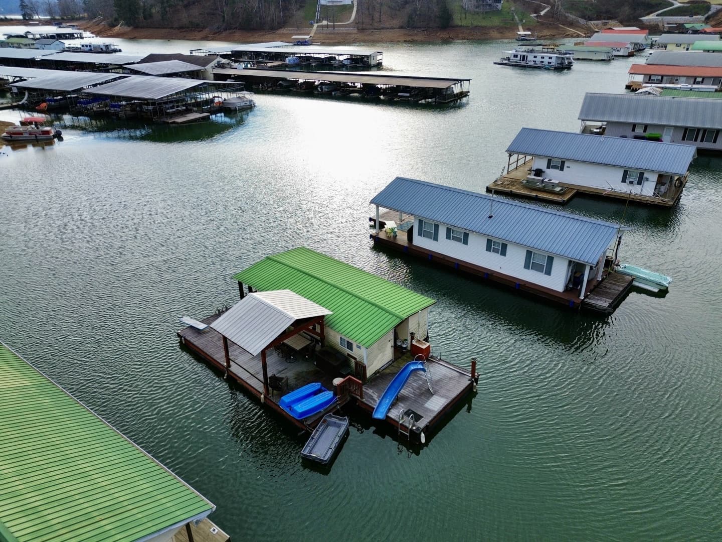 1978 Custom 16 x 26 Floating Cabin Project 395sqft