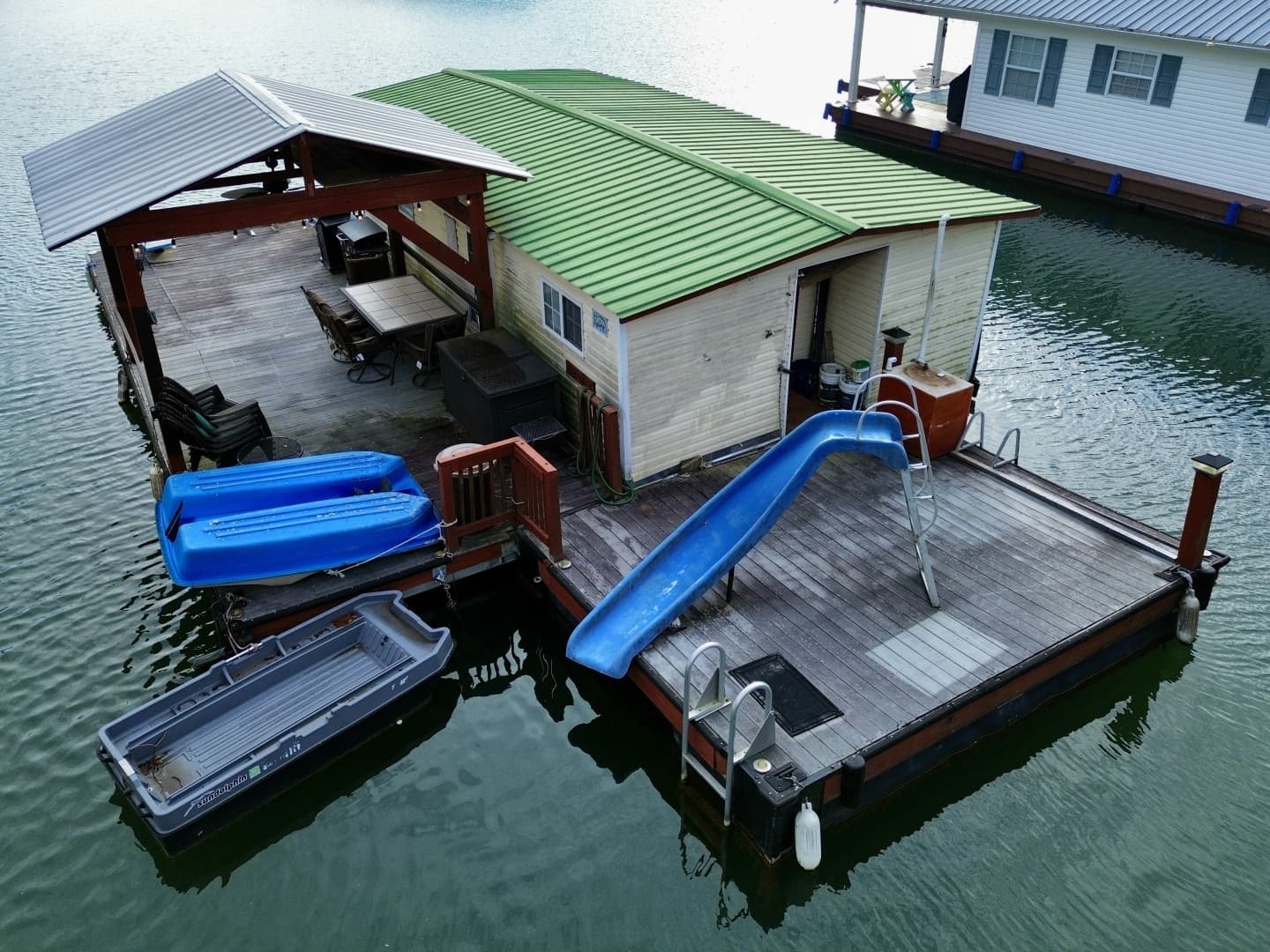 1978 Custom 16 x 26 Floating Cabin Project 395sqft