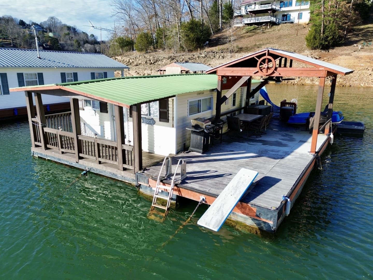 1978 Custom 16 x 26 Floating Cabin Project 395sqft