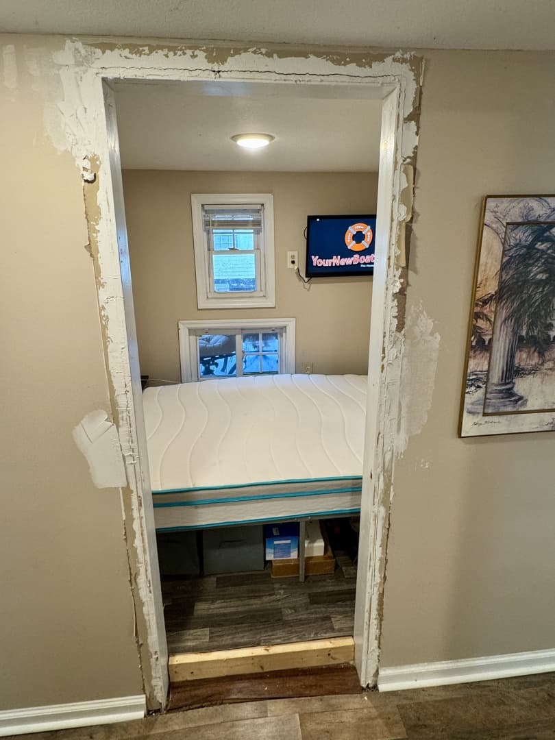 1978 Custom 16 x 26 Floating Cabin Project 395sqft
