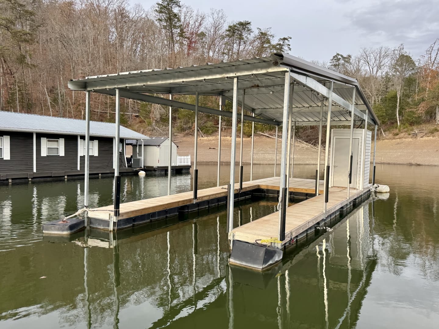 2022 Custom Premier Docks 16 x 40 Solar Powered Dock