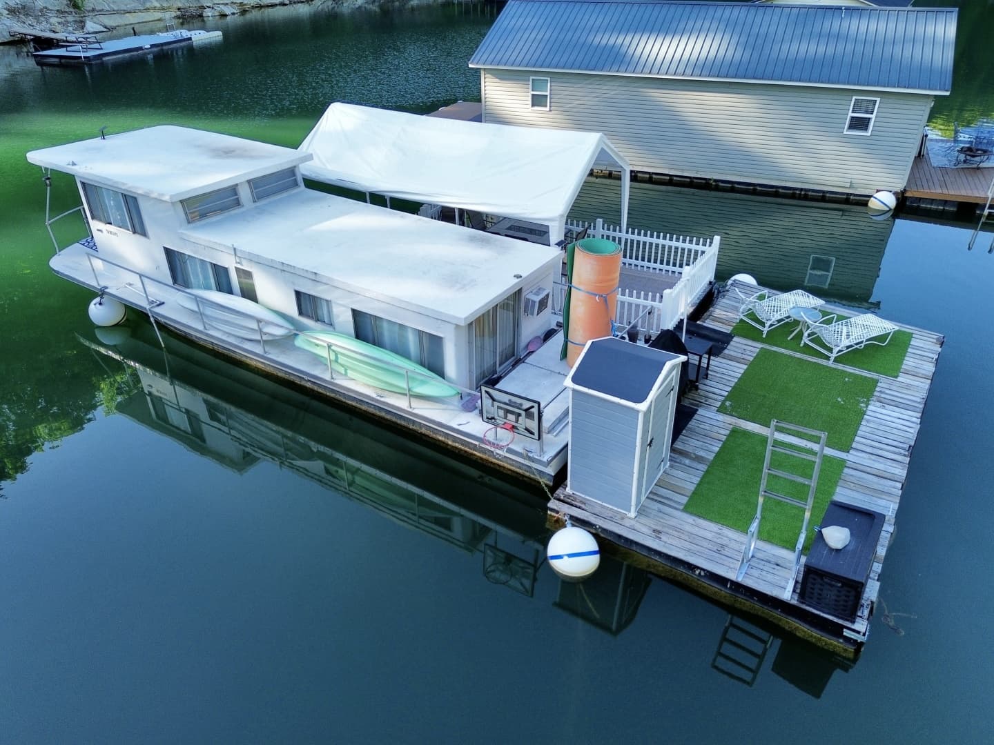 1969 Custom 9 x 27 Floating Cabin - 1969 Drift-R-Cruz - 238sqft