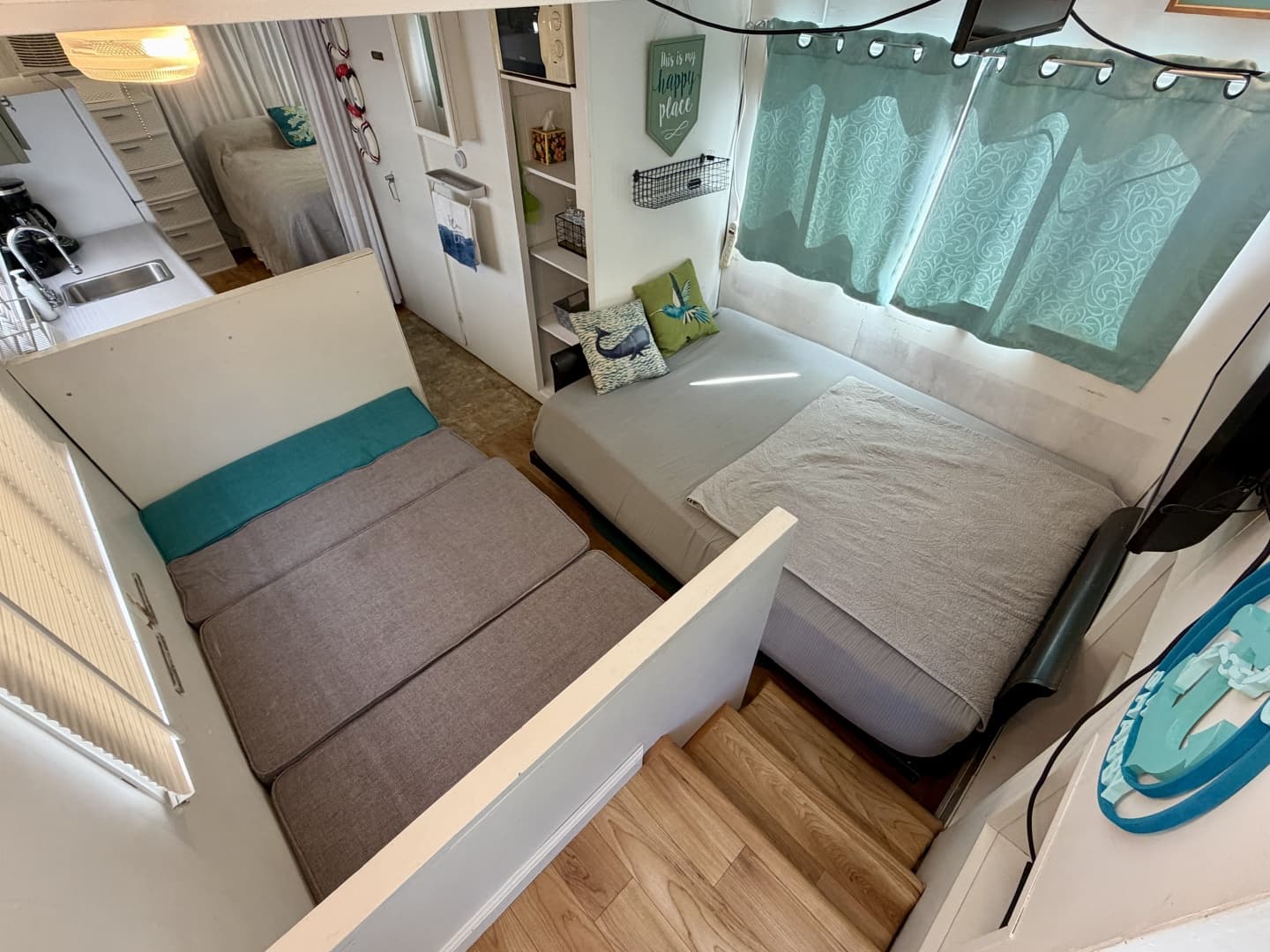 1969 Custom 9 x 27 Floating Cabin - 1969 Drift-R-Cruz - 238sqft