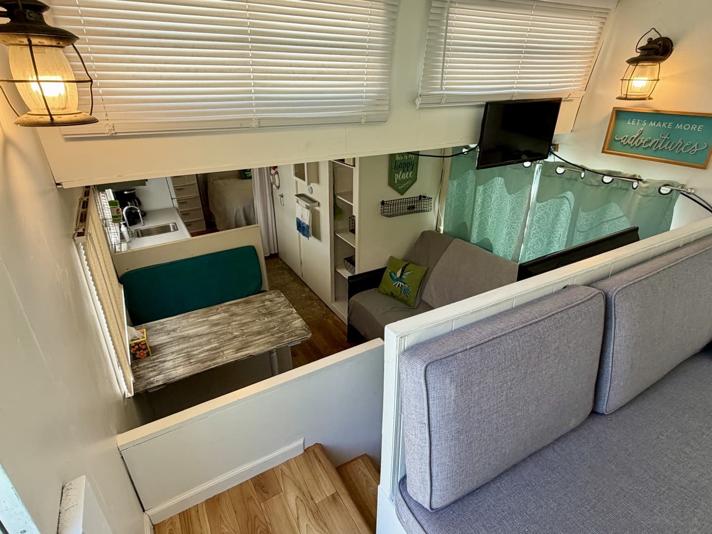 1969 Custom 9 x 27 Floating Cabin - 1969 Drift-R-Cruz - 238sqft