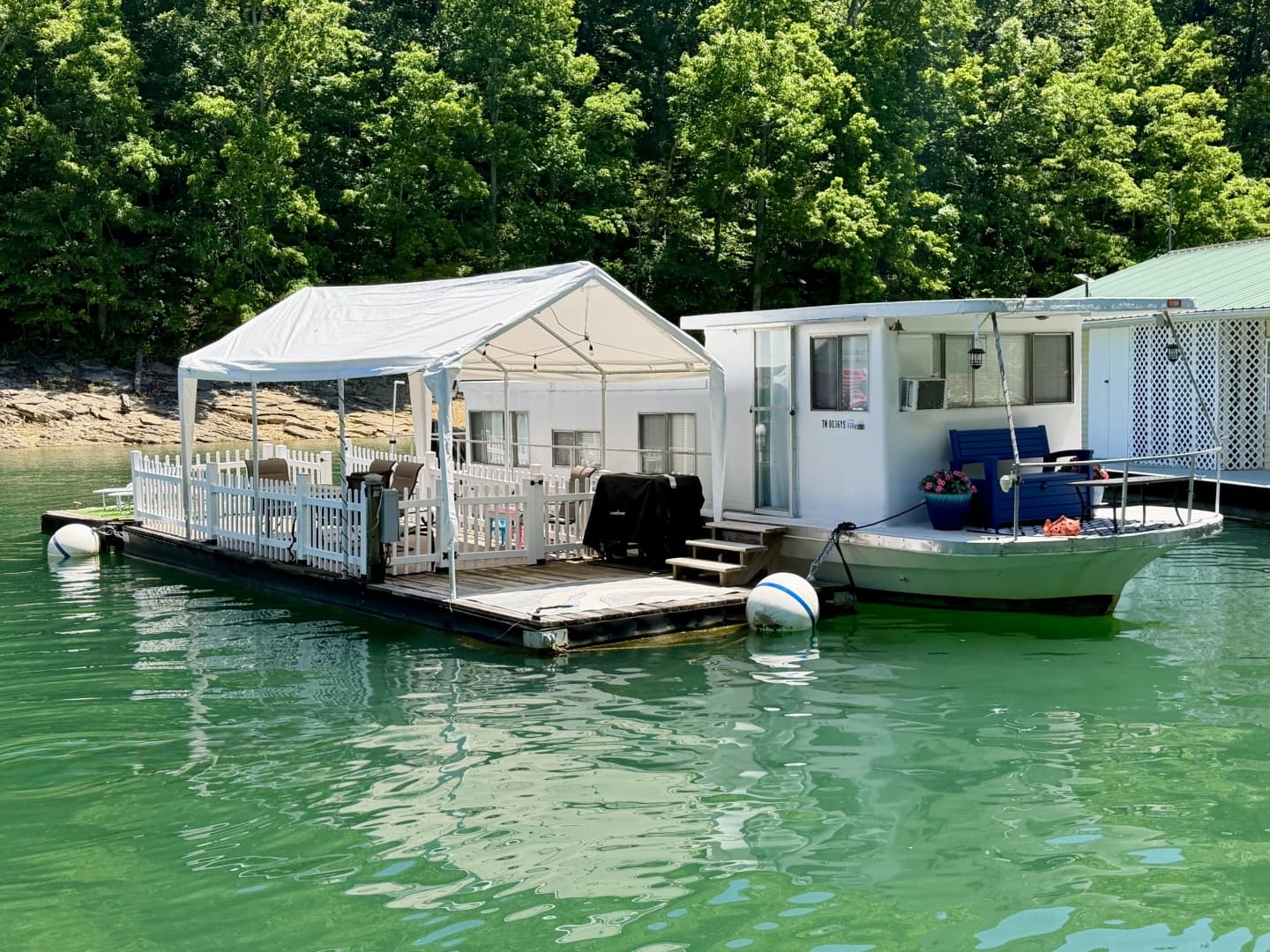 1969 Custom 9 x 27 Floating Cabin - 1969 Drift-R-Cruz - 238sqft