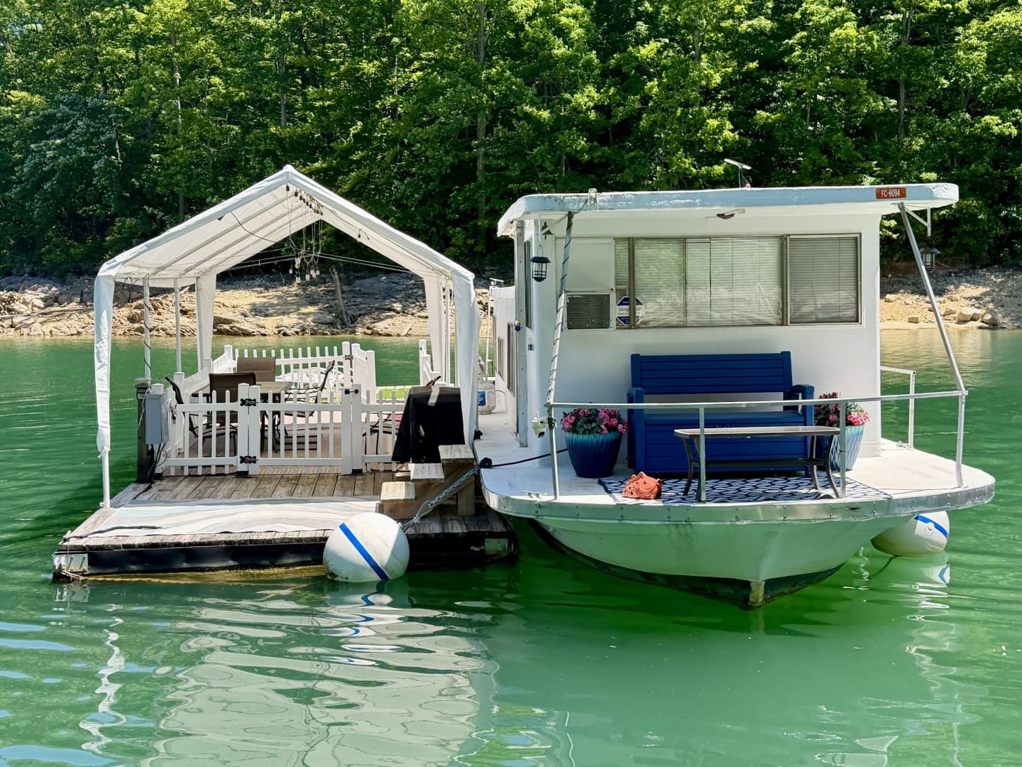 1969 Custom 9 x 27 Floating Cabin - 1969 Drift-R-Cruz - 238sqft