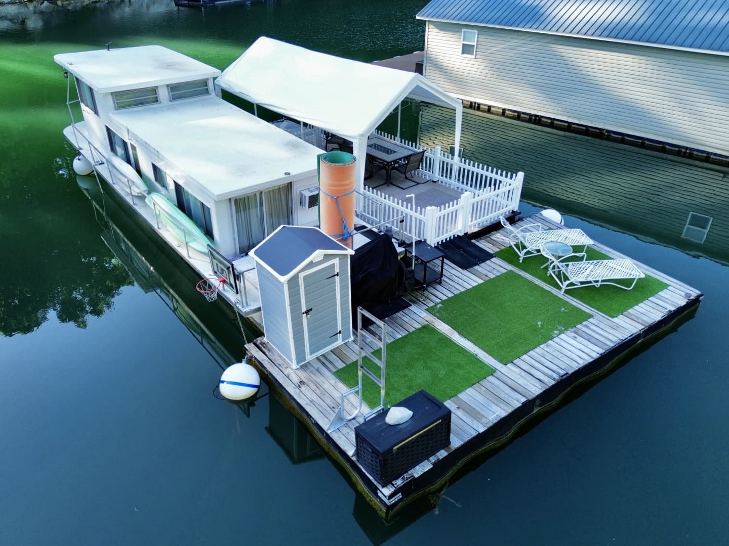 1969 Custom 9 x 27 Floating Cabin - 1969 Drift-R-Cruz - 238sqft