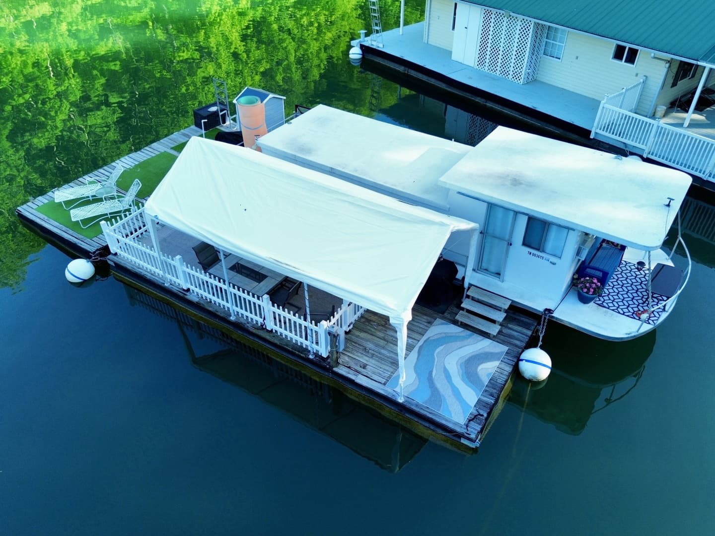 1969 Custom 9 x 27 Floating Cabin - 1969 Drift-R-Cruz - 238sqft
