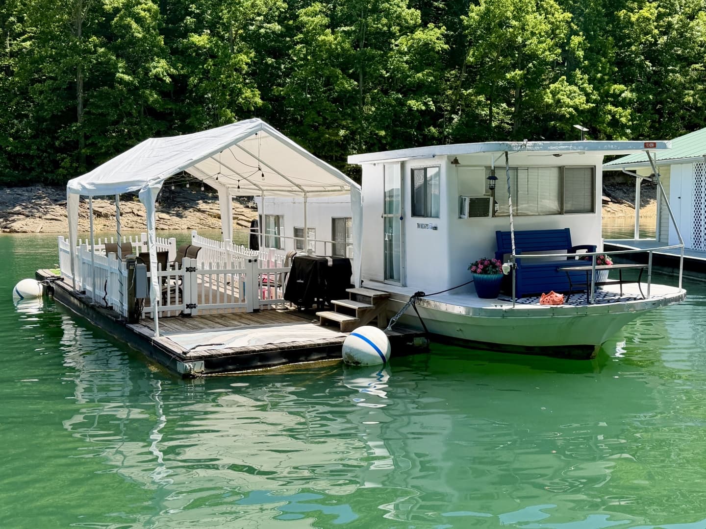 1969 Custom 9 x 27 Floating Cabin - 1969 Drift-R-Cruz - 238sqft