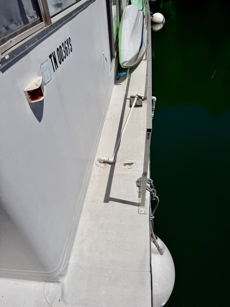 1969 Custom 9 x 27 Floating Cabin - 1969 Drift-R-Cruz - 238sqft