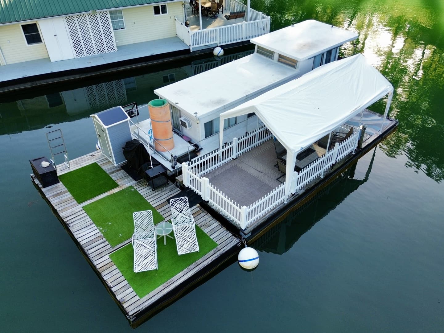 1969 Custom 9 x 27 Floating Cabin - 1969 Drift-R-Cruz - 238sqft