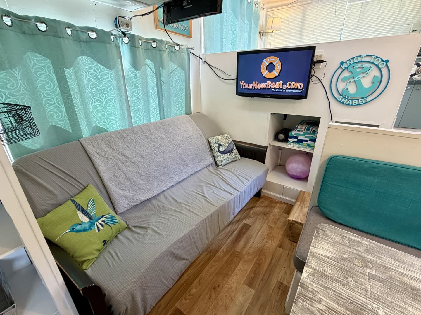 1969 Custom 9 x 27 Floating Cabin - 1969 Drift-R-Cruz - 238sqft