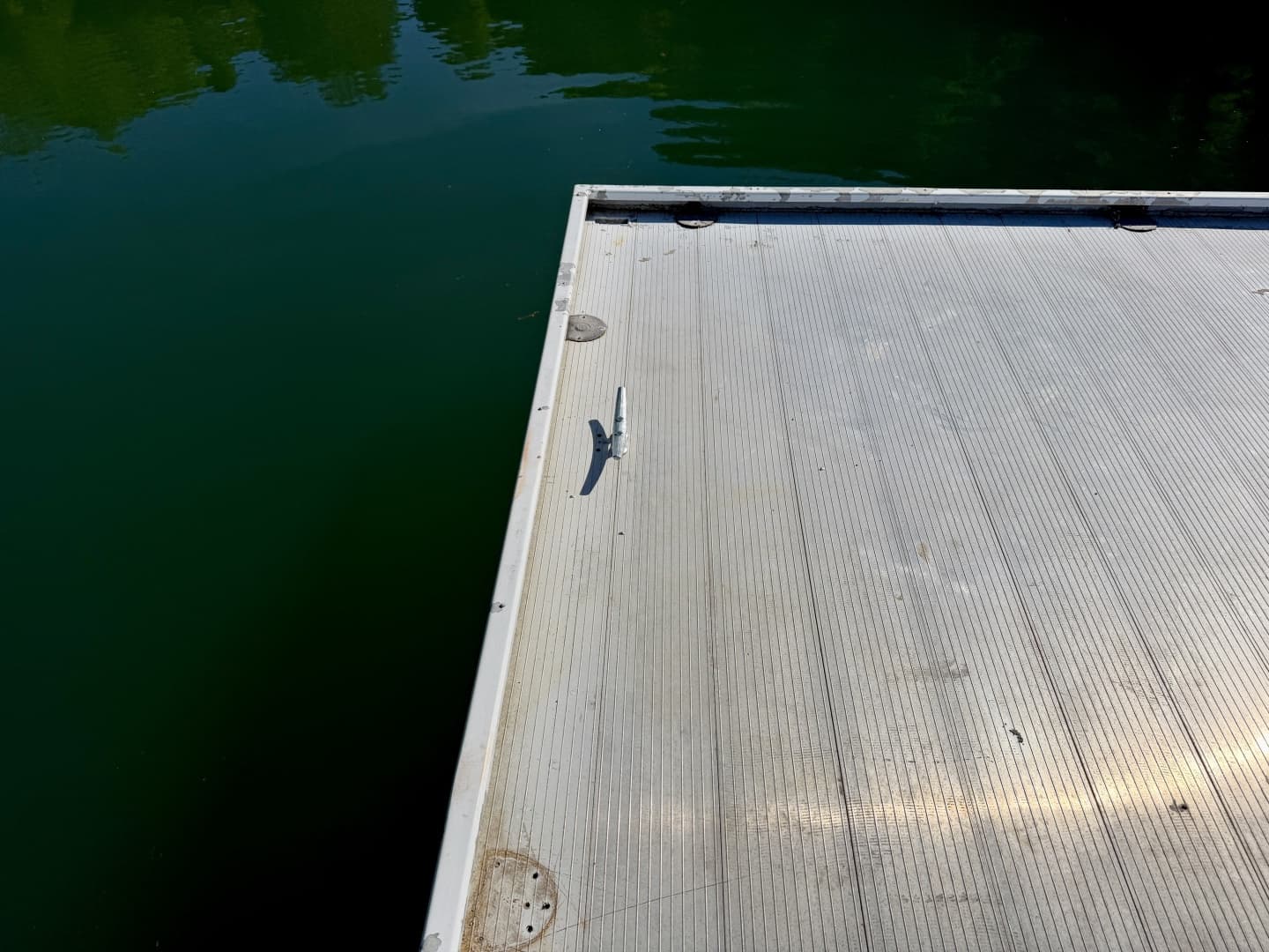 1997 Sumerset 13 x 19 All Aluminum Dock