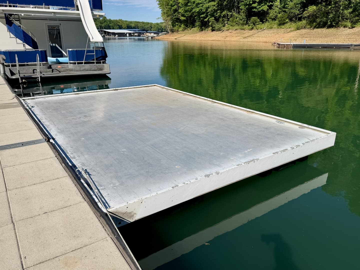 1997 Sumerset 13 x 19 All Aluminum Dock