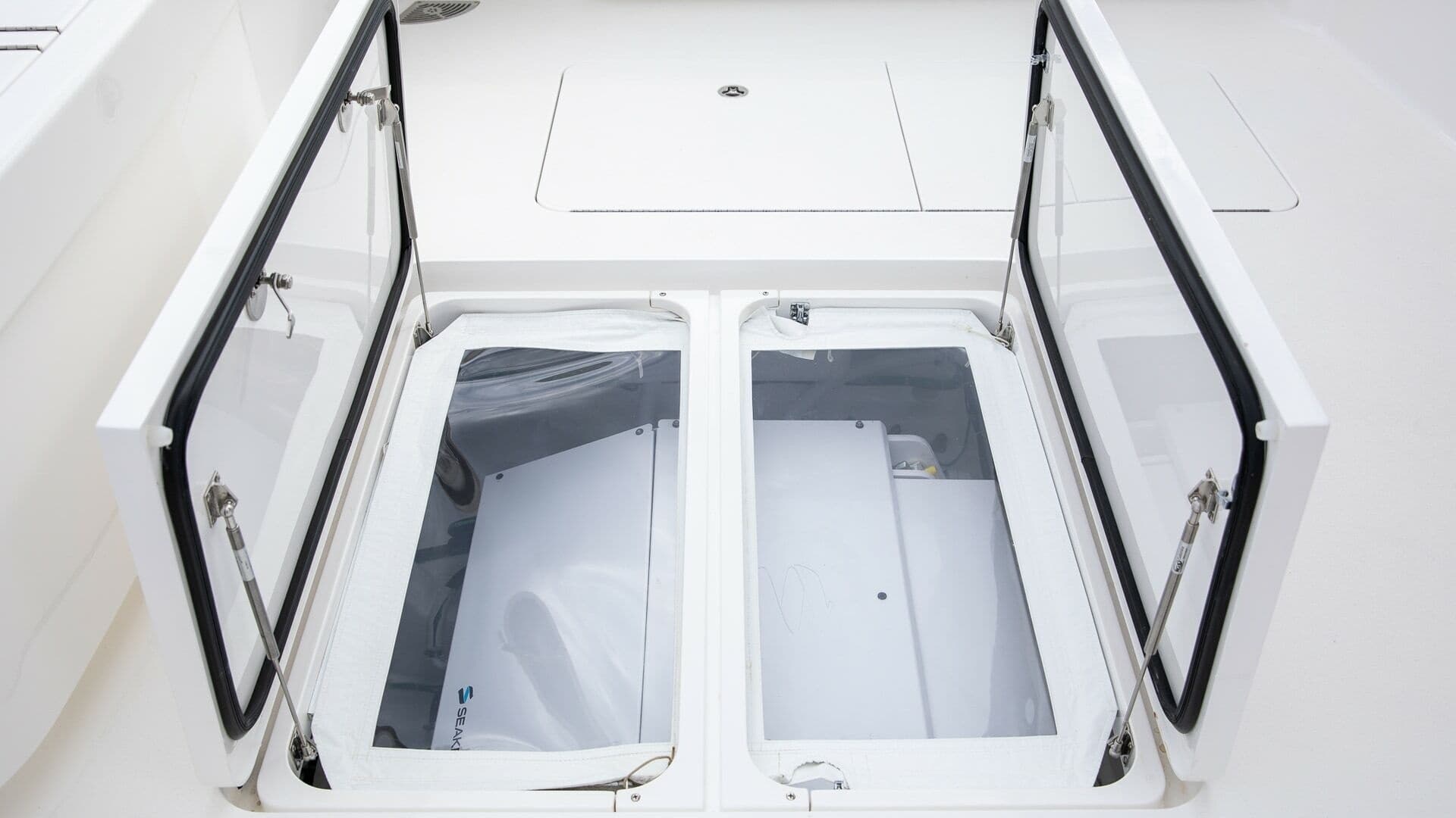 2020 58 Viking Convertible - Uno Mas 