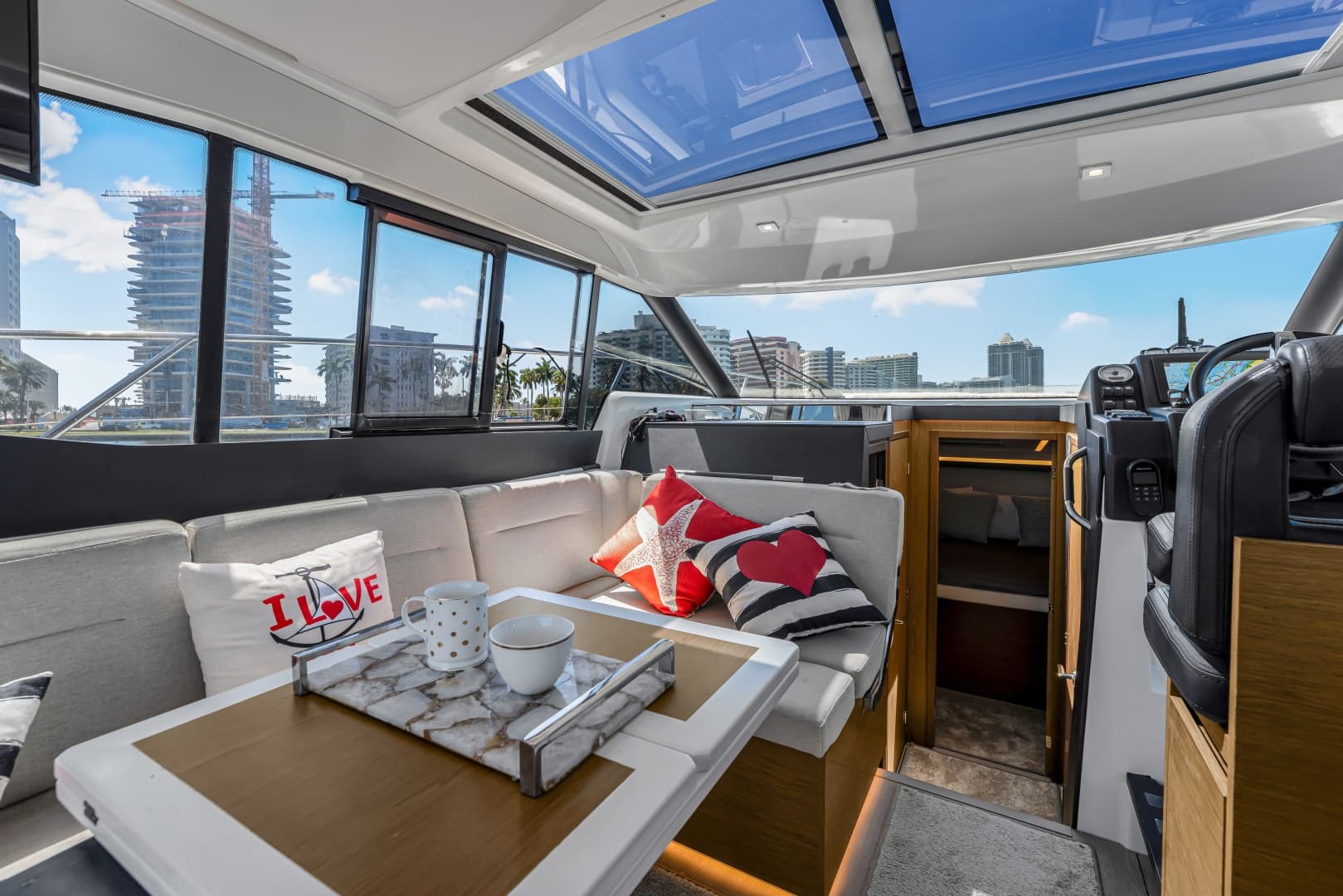 2020 Jeanneau NC 37