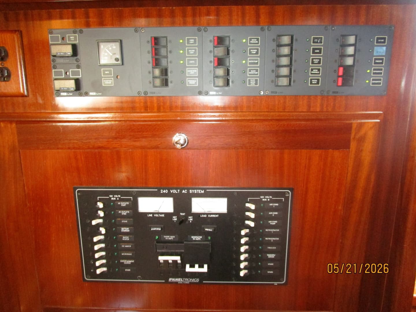 43' Menorquin electrical panels