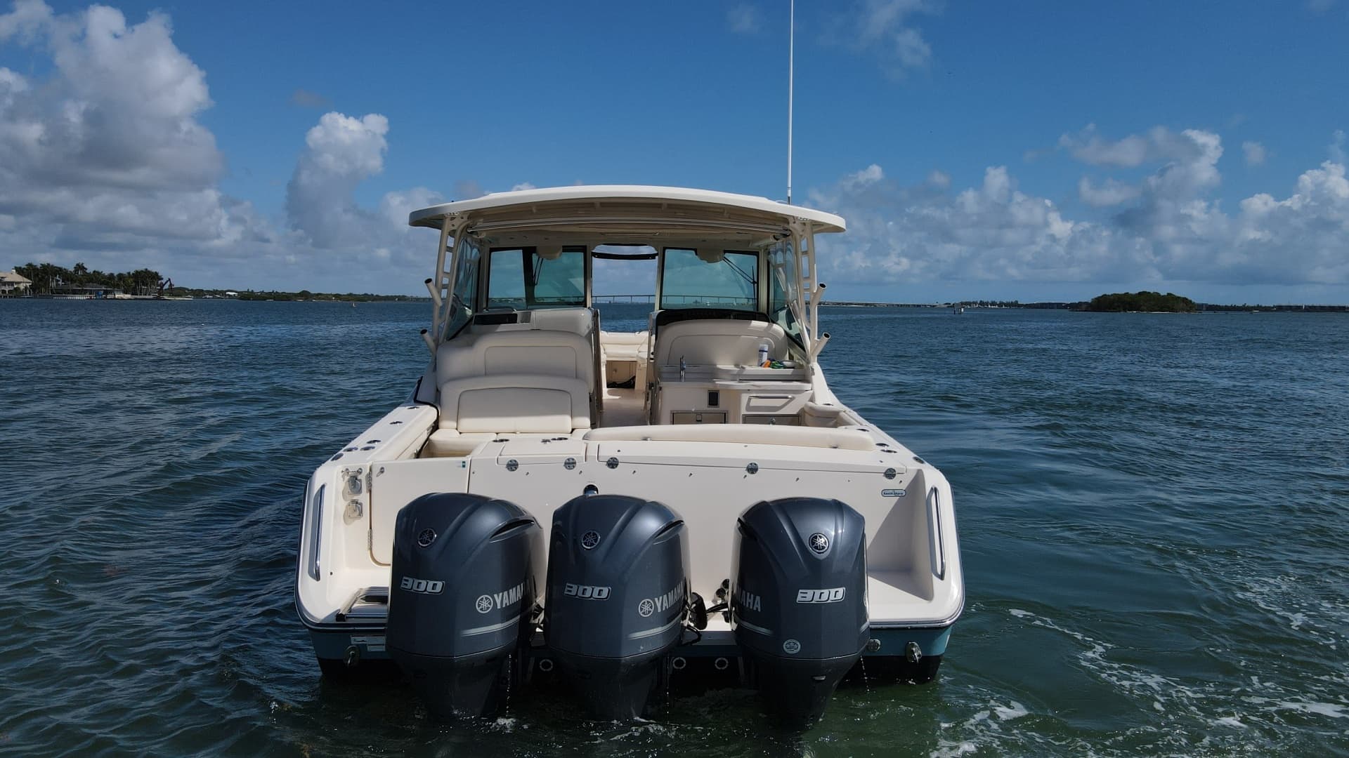 2019 Grady-White Freedom 375