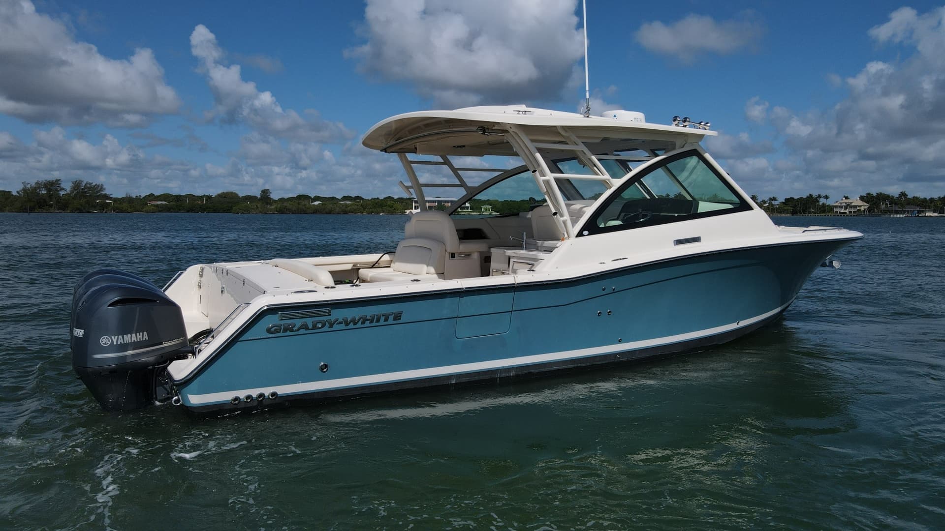 2019 Grady-White Freedom 375