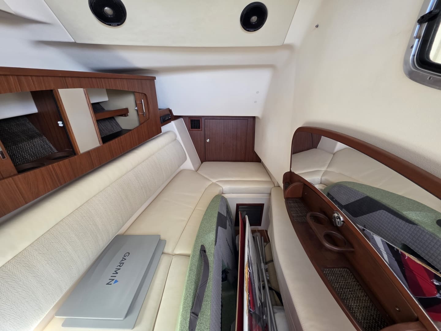 2019 Grady-White Freedom 375