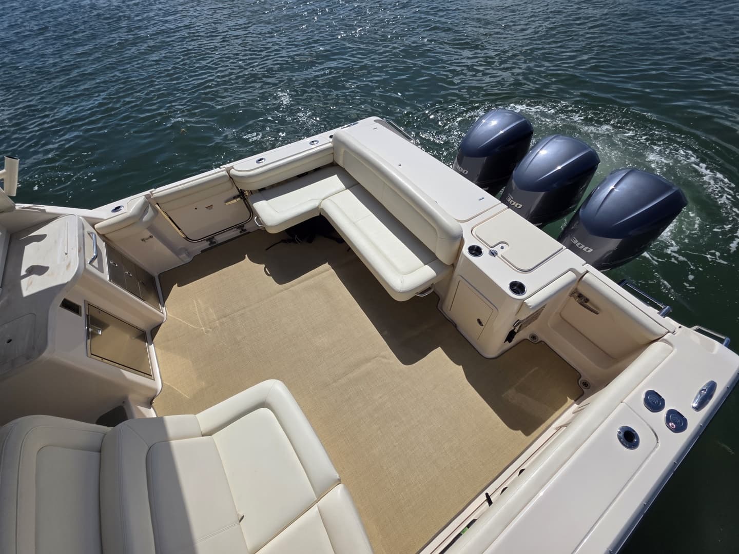 2019 Grady-White Freedom 375
