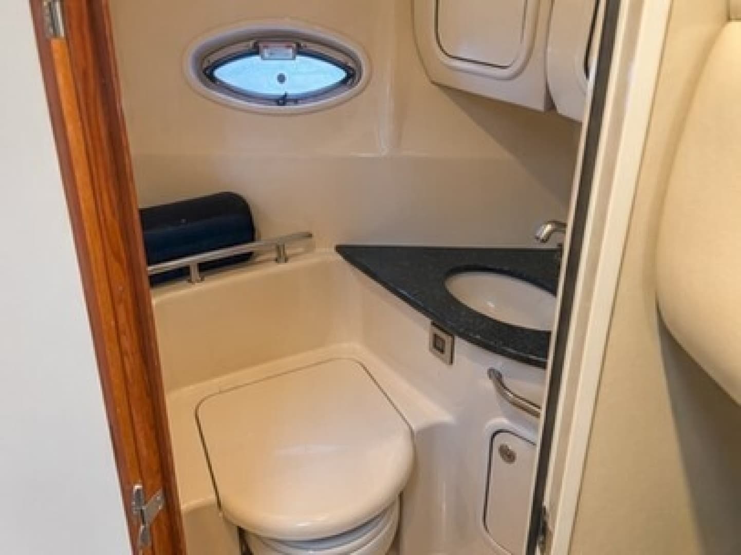 2005 Sea Ray 420 Sundancer