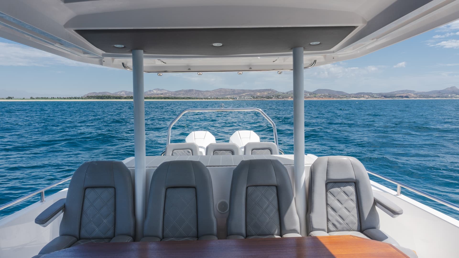 2020 Axopar 37 Sun Top