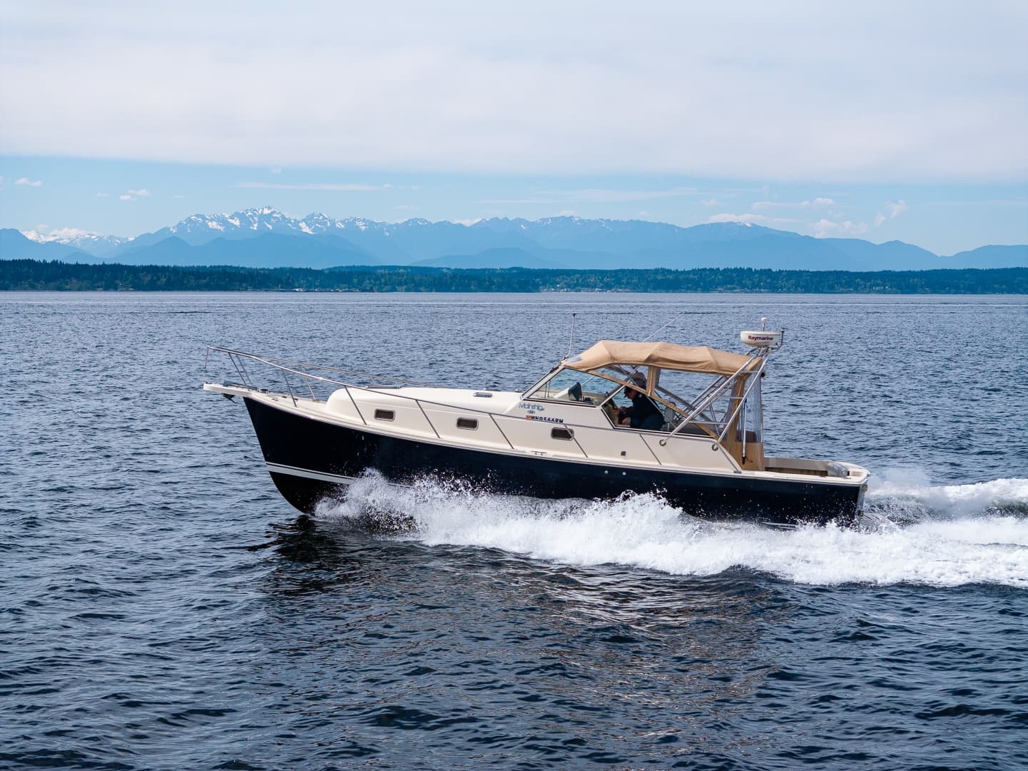 2004 Mainship Pilot 34